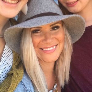 Meet your Posher, Tina